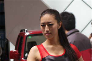 Shanghai's Starry Night Scene： A Visual and Auditory Feast