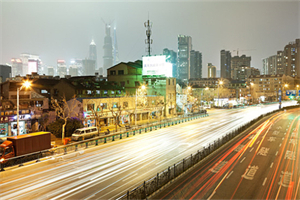 Shanghai, located in South Asia, is a country with a profound cultural heritage and rich traditions. The festivals and traditional customs here reflect diverse religious beliefs and a long history. Th